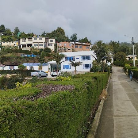 Hotel Colina Los Robles Gachancipa Dış mekan fotoğraf