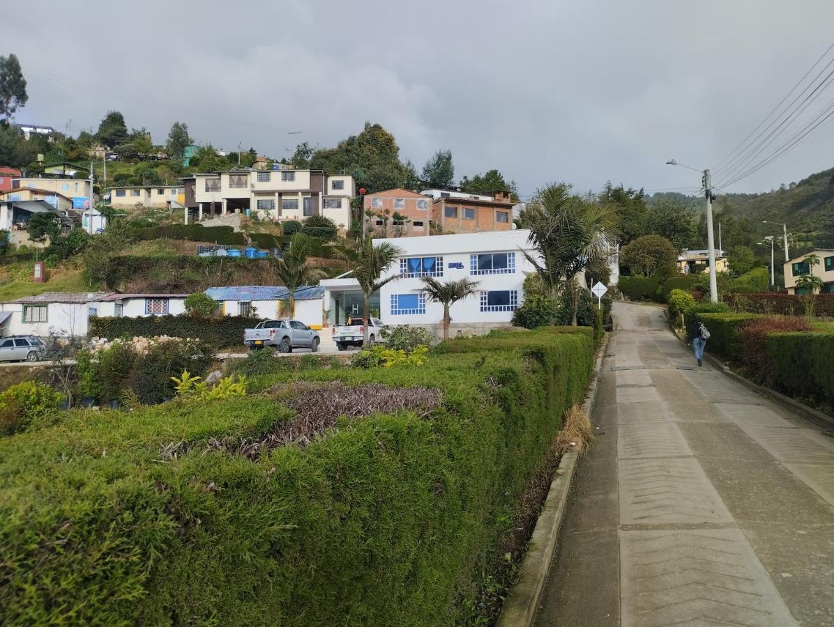 Hotel Colina Los Robles Gachancipa Dış mekan fotoğraf